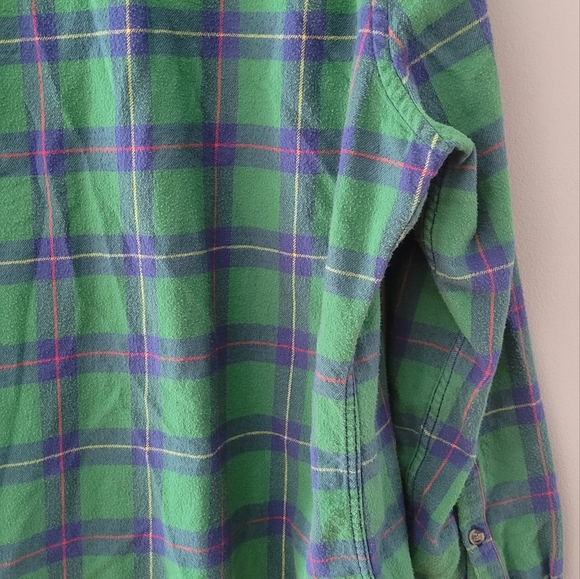 Abercrombie flannel for teens or young adults - Picture 2 of 10
